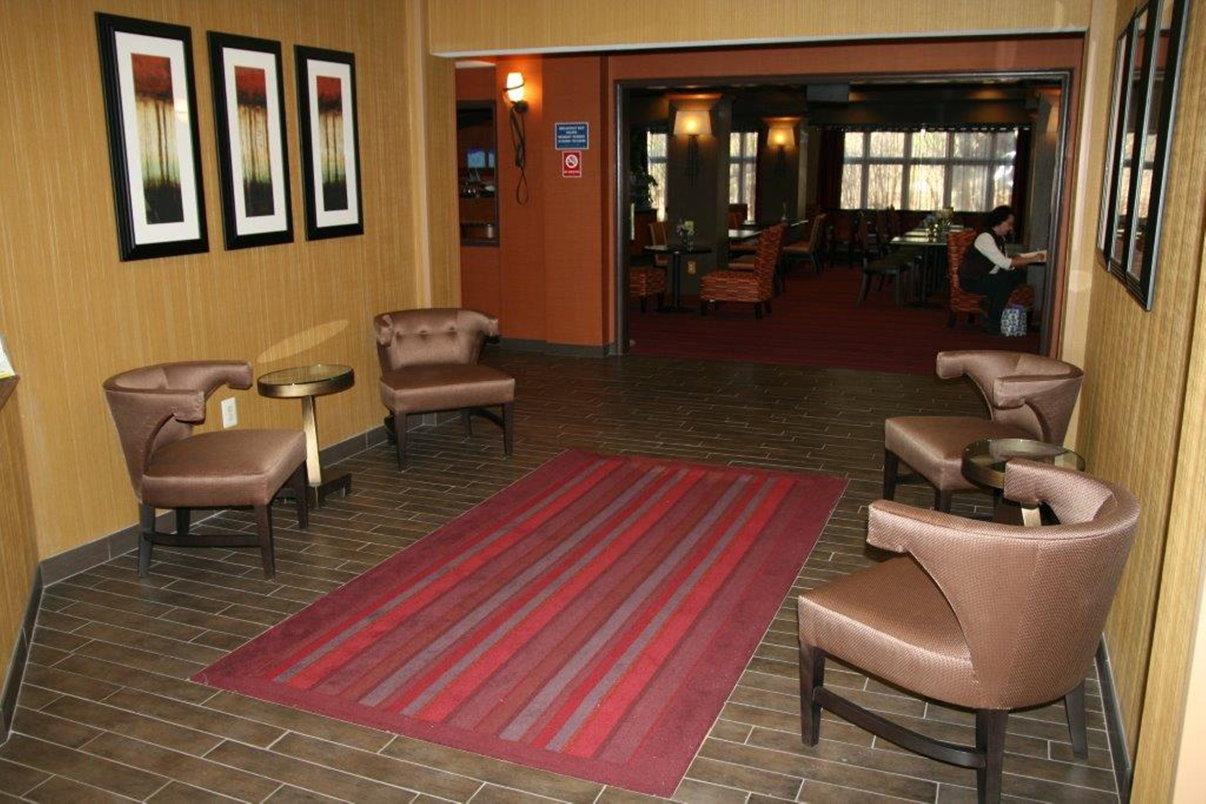 Holiday Inn Express Hotel & Suites Vineland Millville By Ihg Экстерьер фото