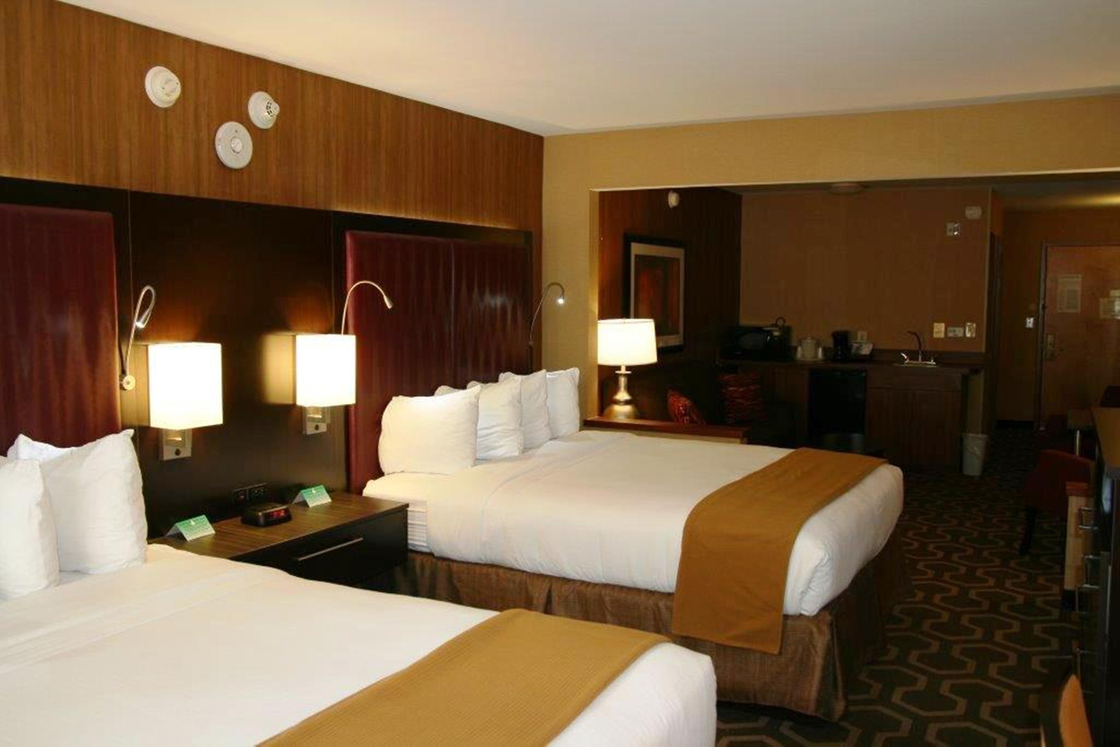 Holiday Inn Express Hotel & Suites Vineland Millville By Ihg Экстерьер фото