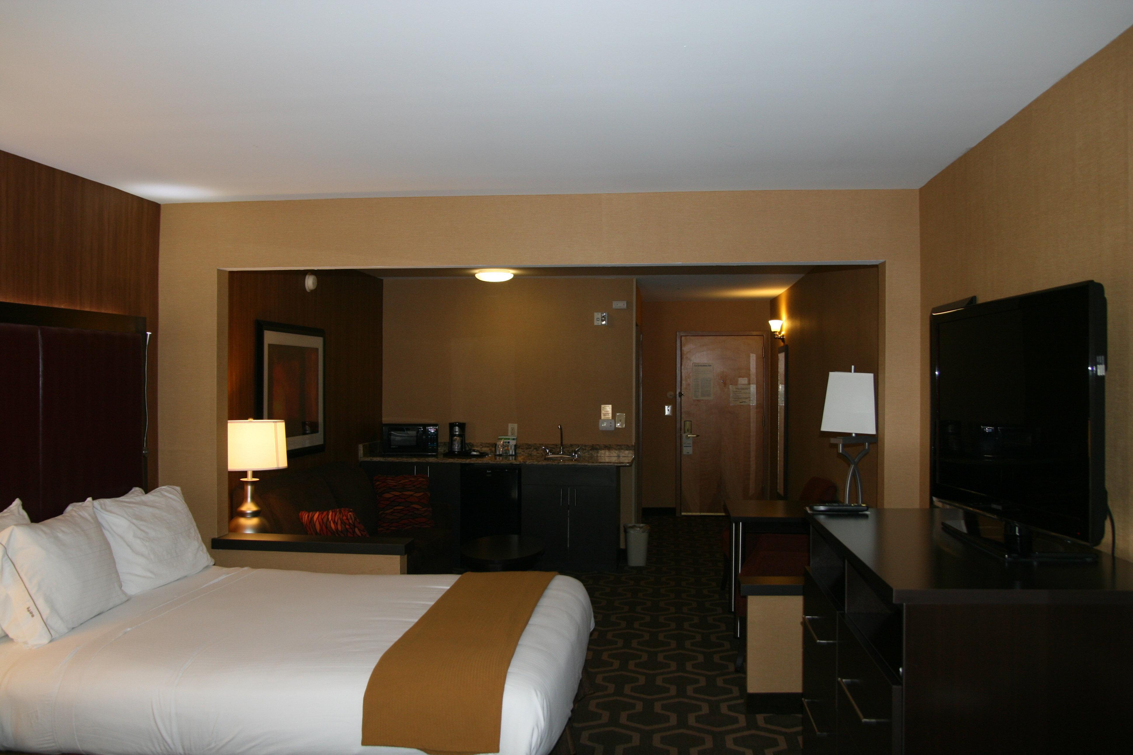 Holiday Inn Express Hotel & Suites Vineland Millville By Ihg Экстерьер фото