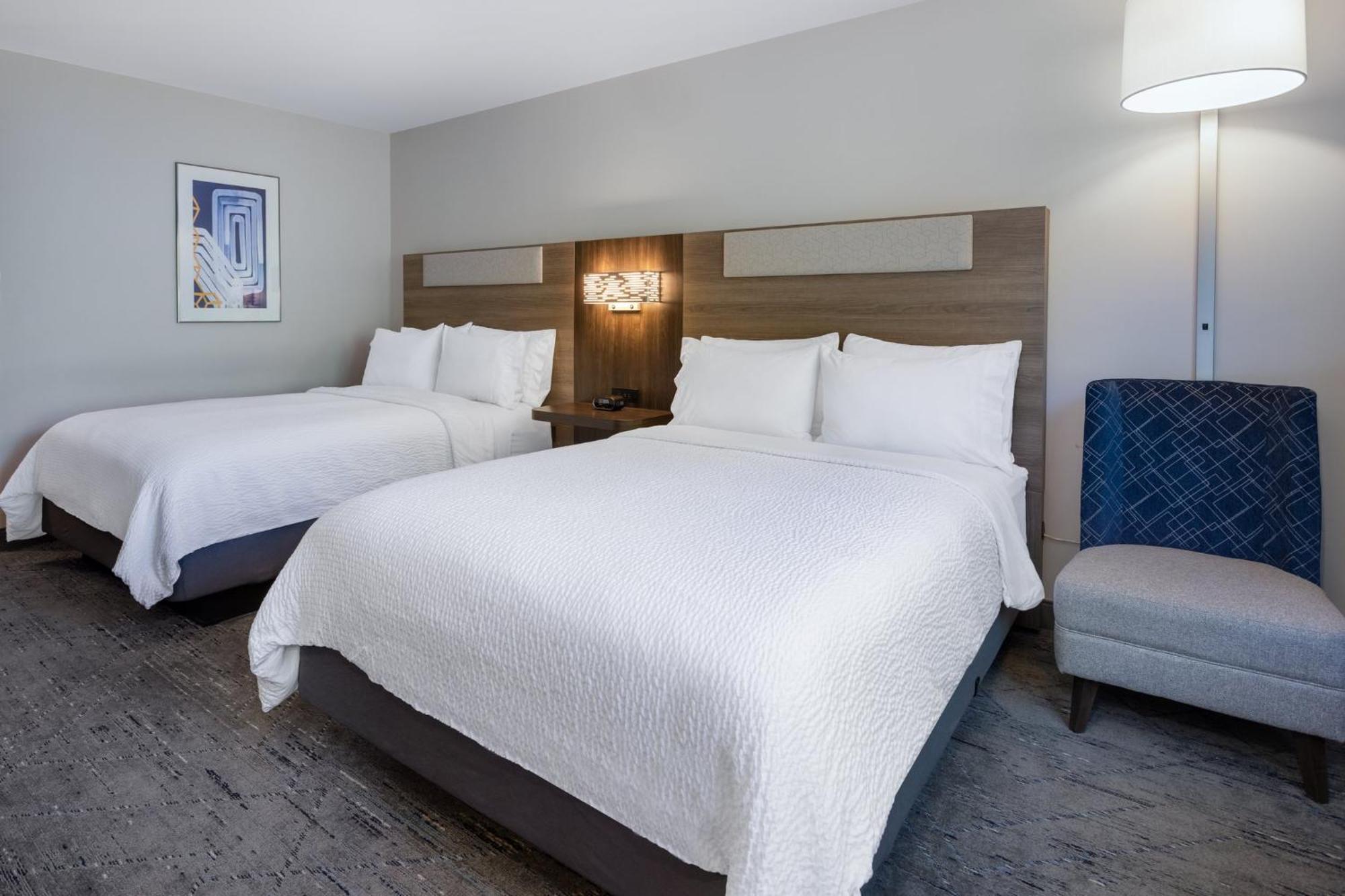 Holiday Inn Express Hotel & Suites Vineland Millville By Ihg Экстерьер фото
