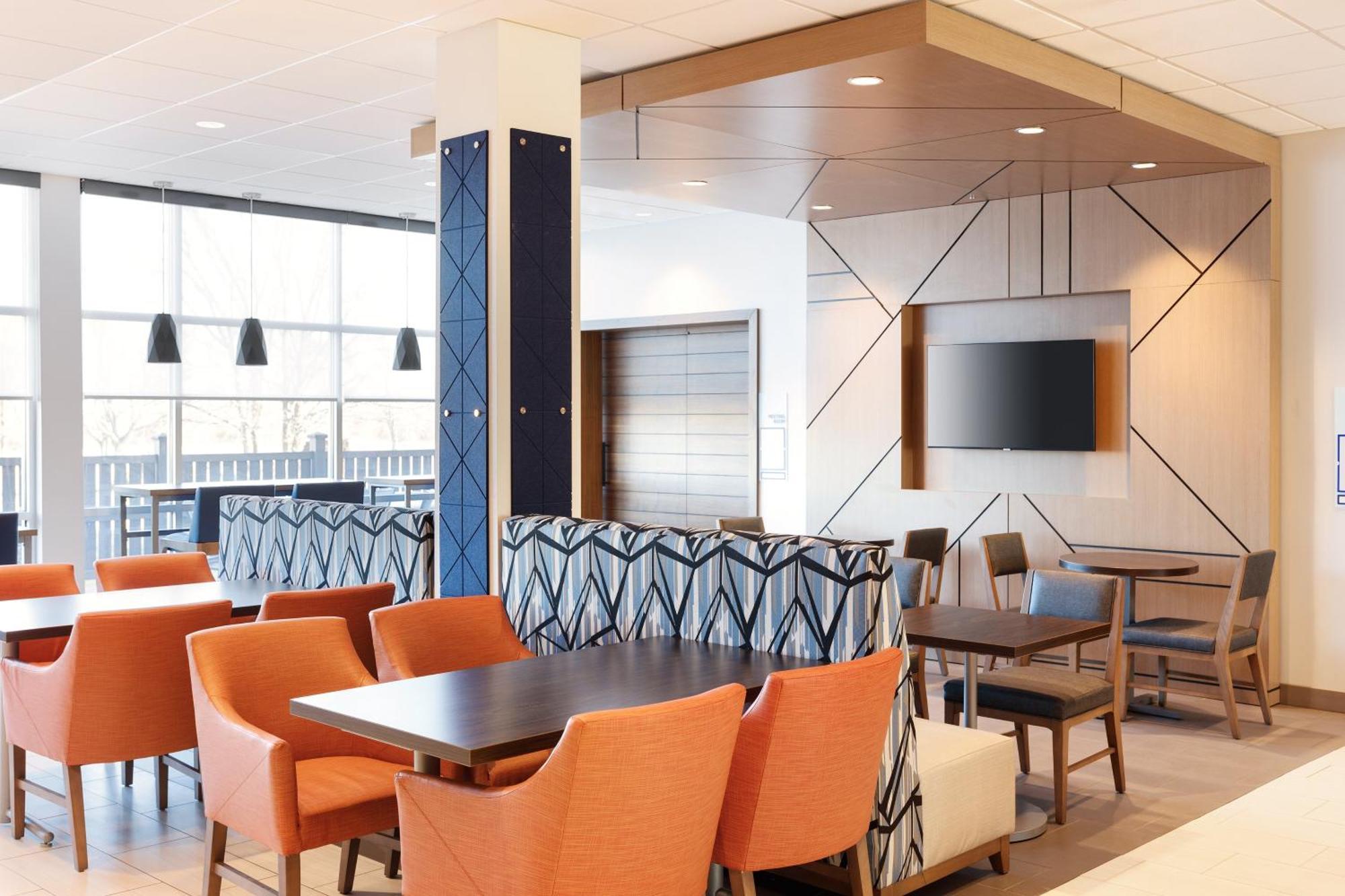 Holiday Inn Express Hotel & Suites Vineland Millville By Ihg Экстерьер фото