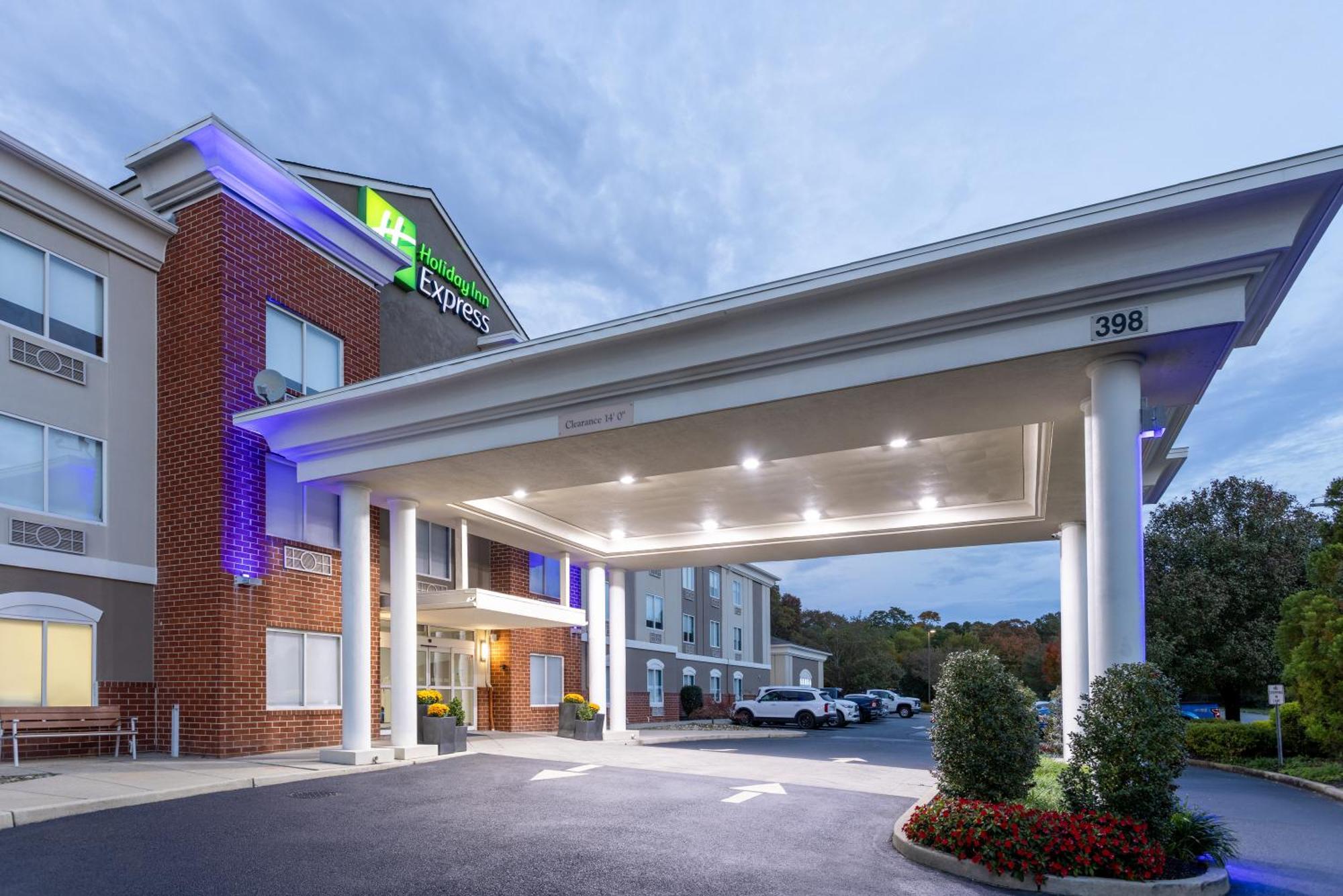 Holiday Inn Express Hotel & Suites Vineland Millville By Ihg Экстерьер фото