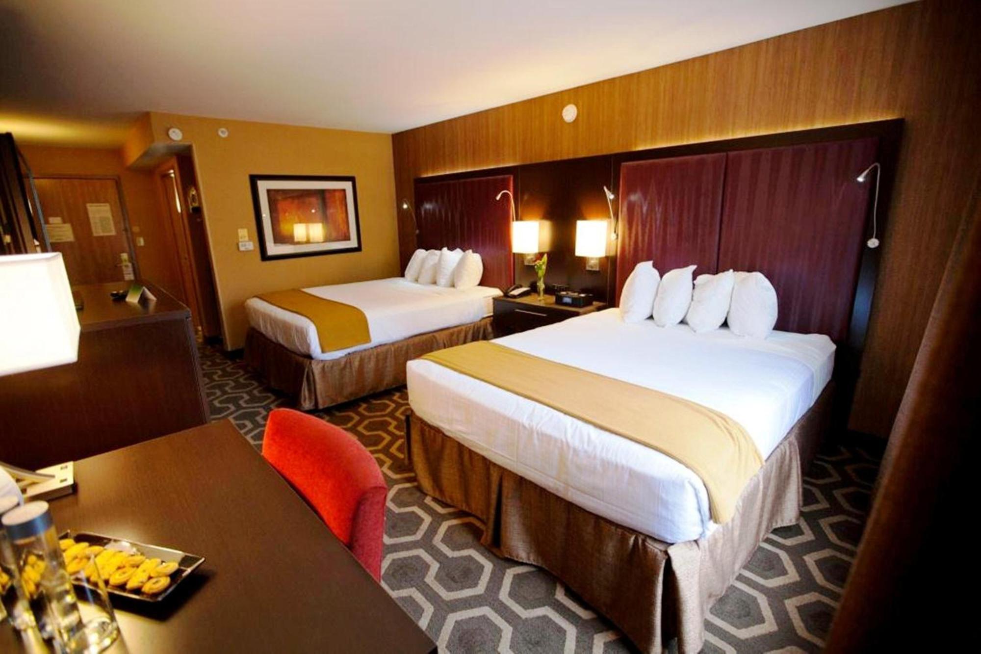 Holiday Inn Express Hotel & Suites Vineland Millville By Ihg Экстерьер фото